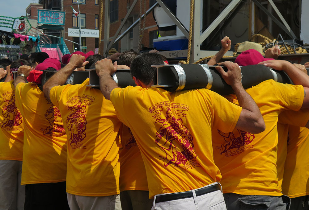 Book on Brooklyn's 'giglio' feast highlights Catholic male devotion